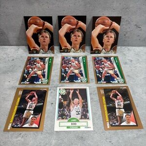 Green and Brown Trading Card Set‎